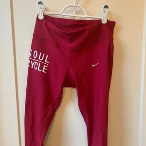 Nike soul cycle crop leggings